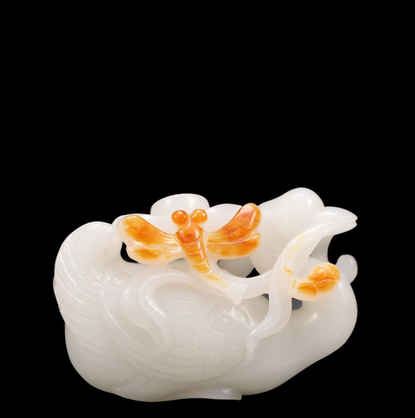 An Exquisite White Jade Dragonfly Pattern Goose Ornament: An Exquisite White Jade Dragonfly Pattern Goose Ornament, Qing Dynasty, China, Size:2.6inx0.8inx1.6in, Weight:85g 精美的白玉蜻蜓纹鹅摆ߥ