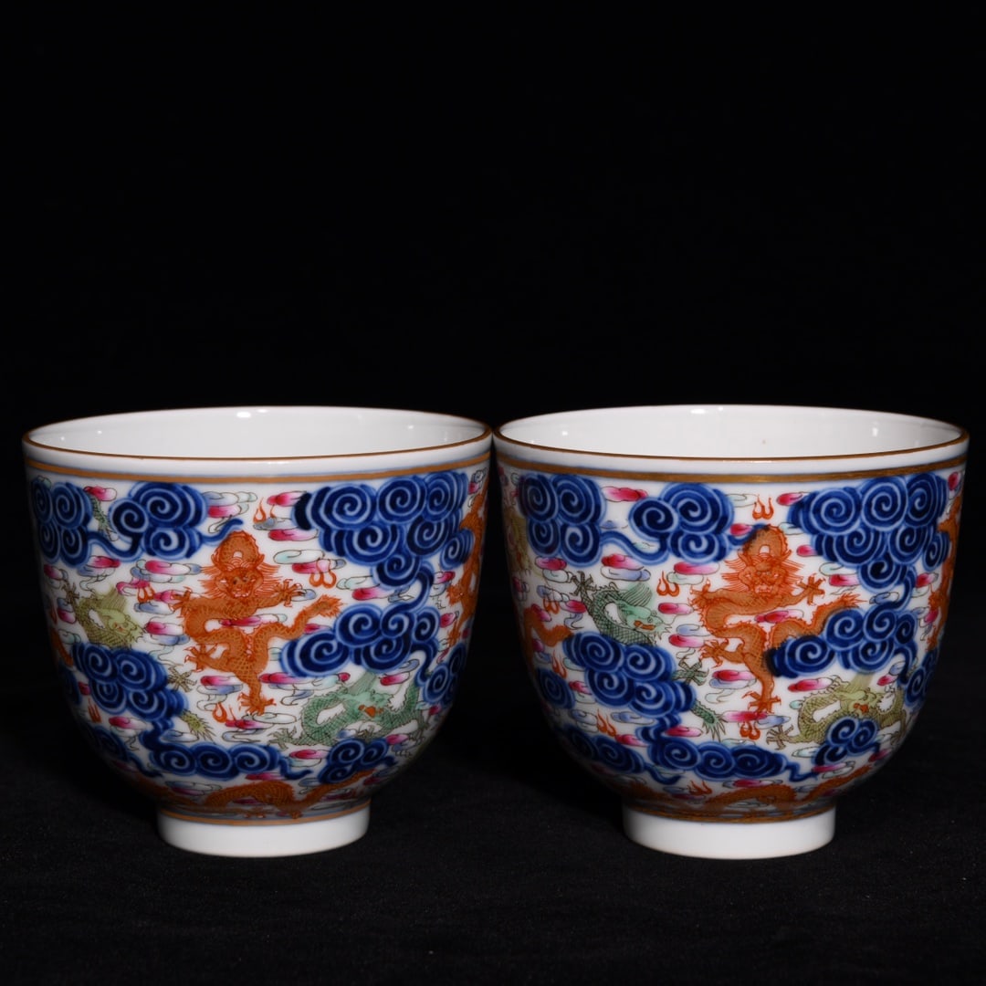 A Pair of Exquisite Blue and White Famille-Rose Painted Gold Auspicious Cloud and Dragon Pattern (1 of 9)