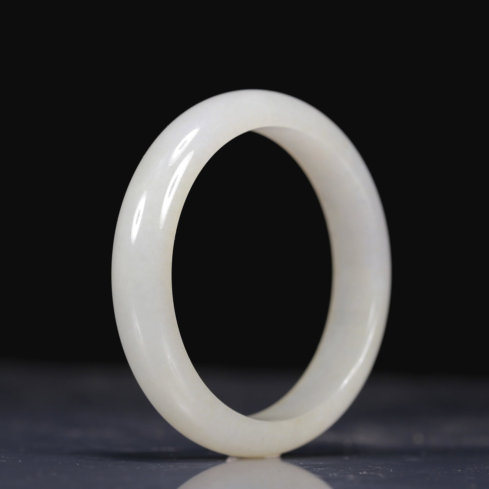 A Precious Natural Jadeite Bracelets (1 of 4)