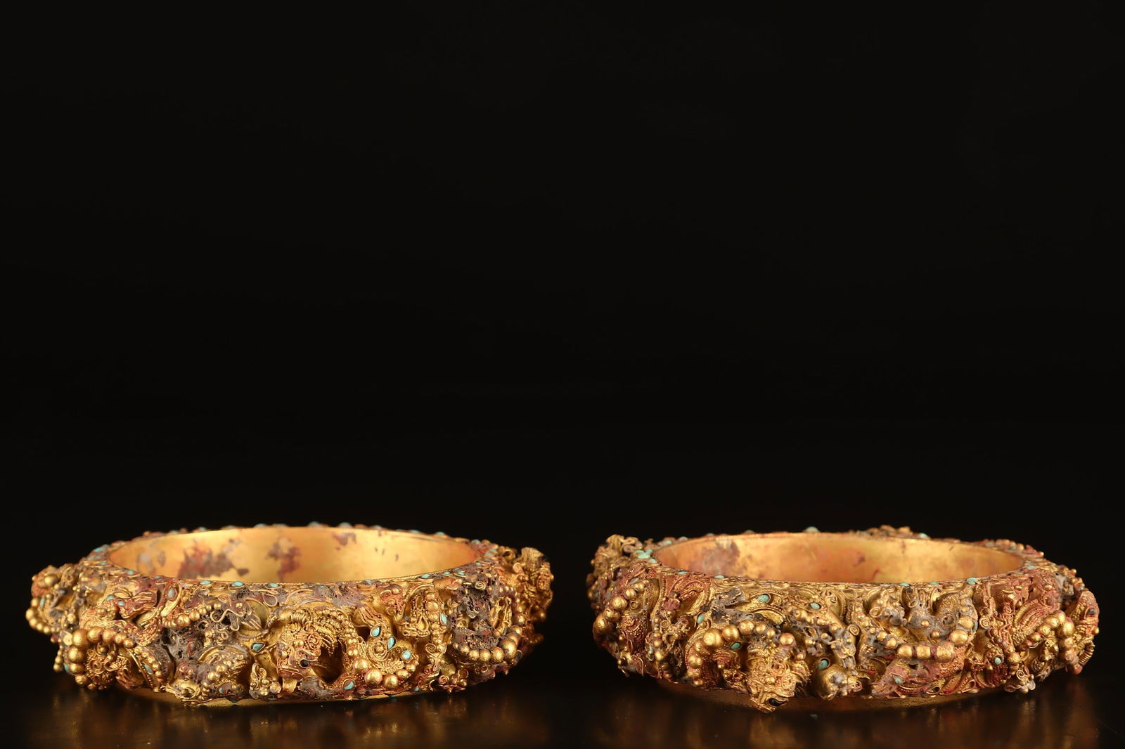 An Exquisite Gilt Silver Chi-Dragon Pattern Bracelets,Inlaid Turquoise - 2