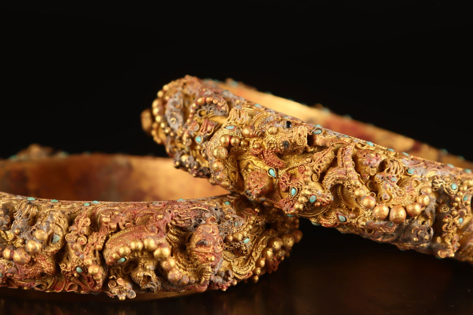 An Exquisite Gilt Silver Chi-Dragon Pattern Bracelets,Inlaid Turquoise - 7