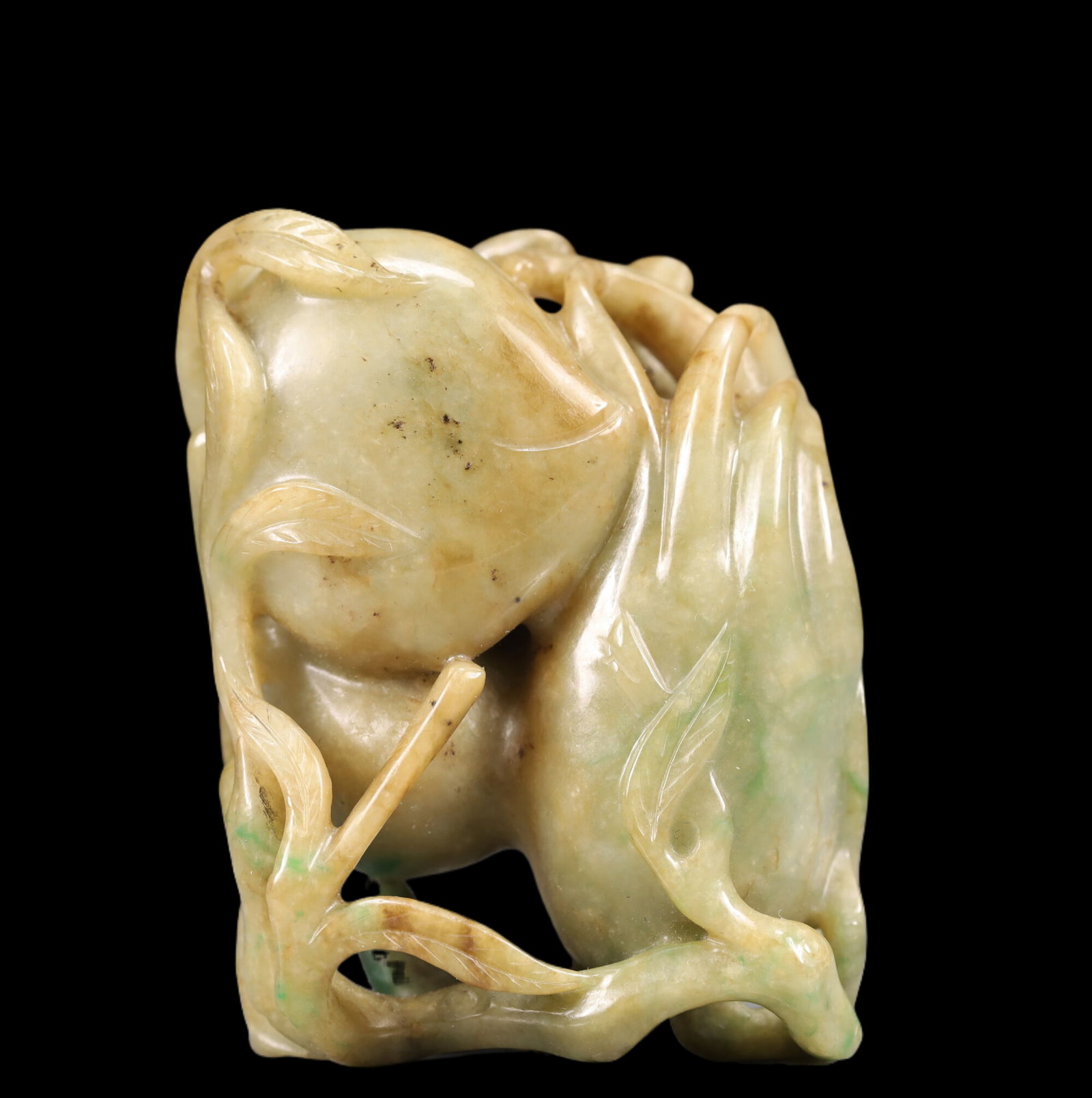 An Exquisite Hotan Jade Bergamo Ornament (1 of 7)