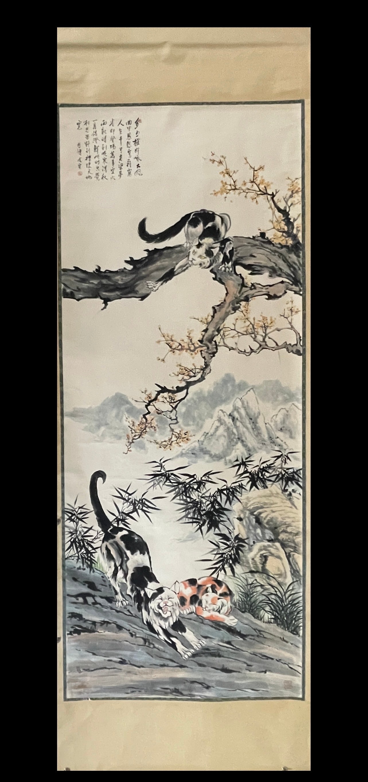 A Chinese Vertical Scroll Ink Painting of Cat on Paper,Xu Beihong (1 of 9)