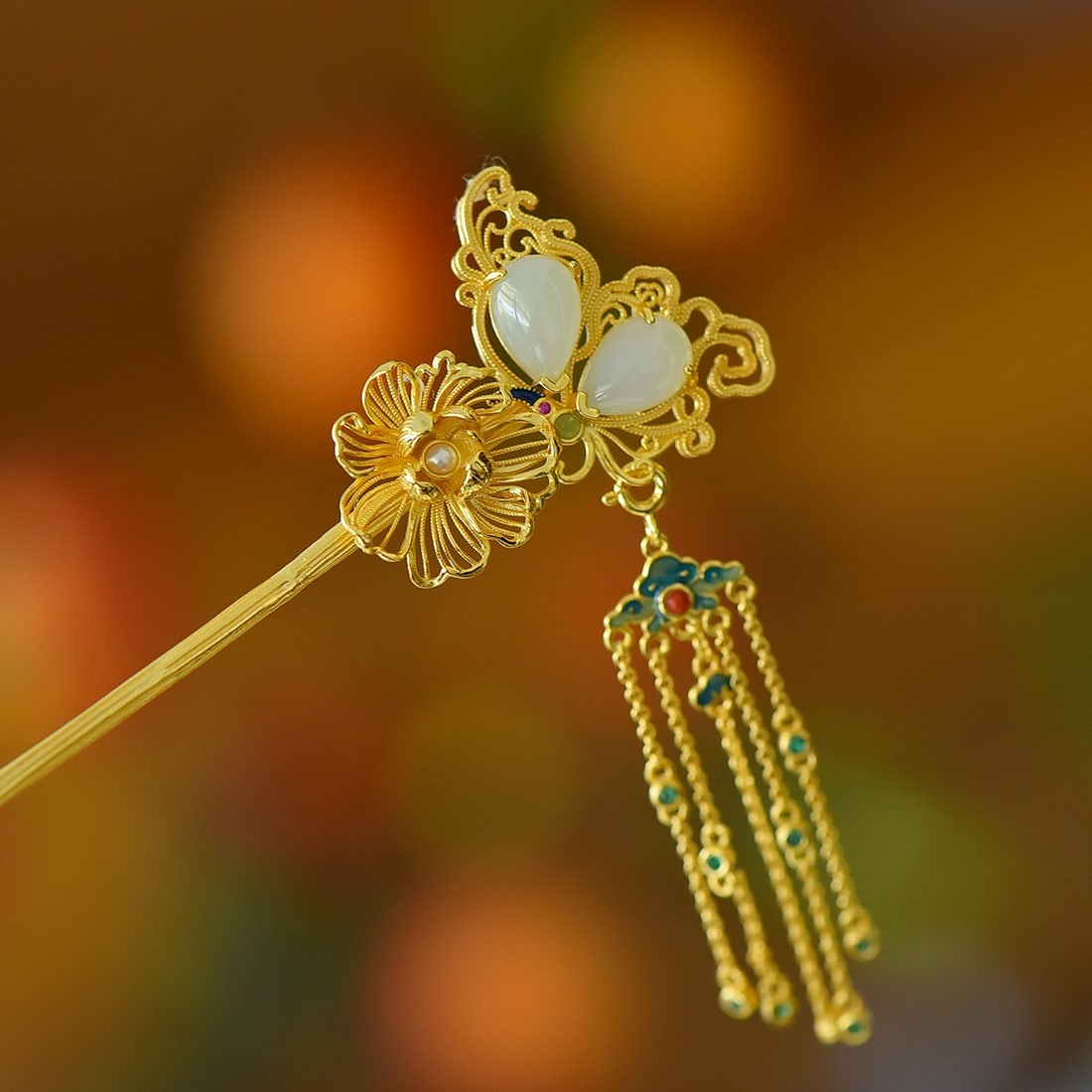 An Exquisite Sterling Silver-Gold Plated Inlaid White Jade Hairpin (1 of 5)
