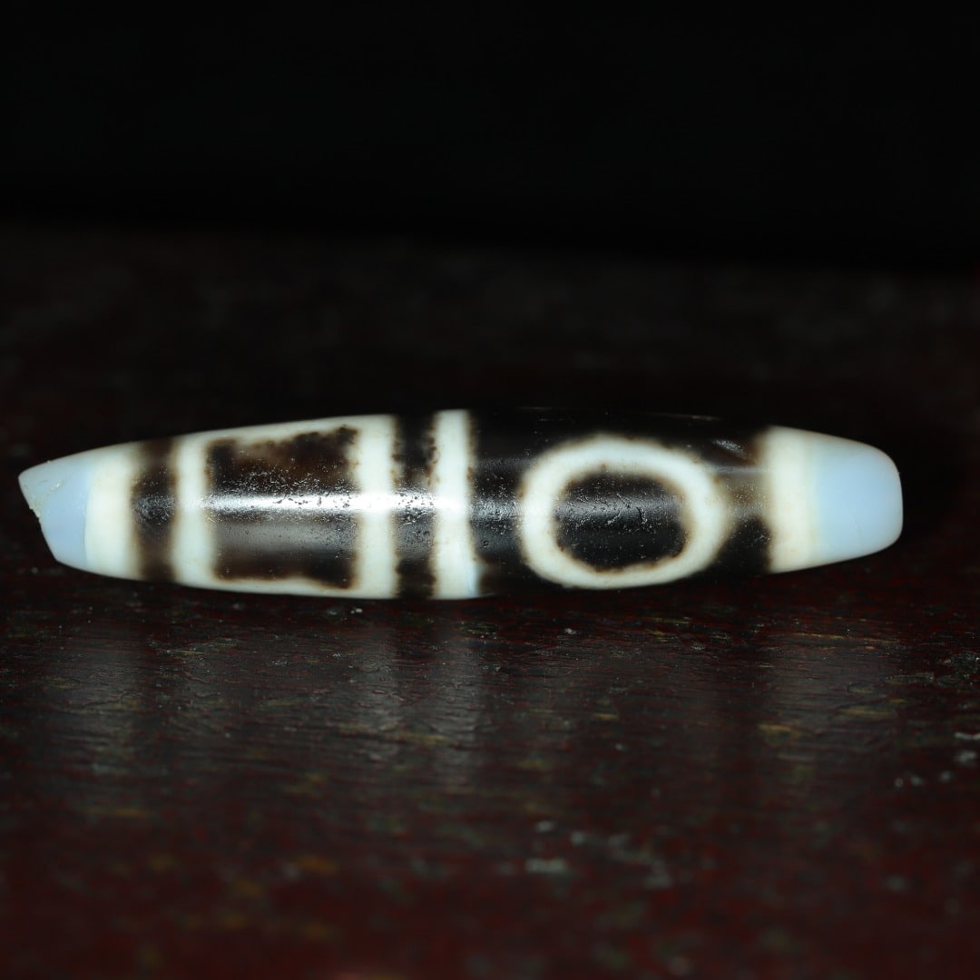 An Exquisite Dzi Bead Pendant - 8