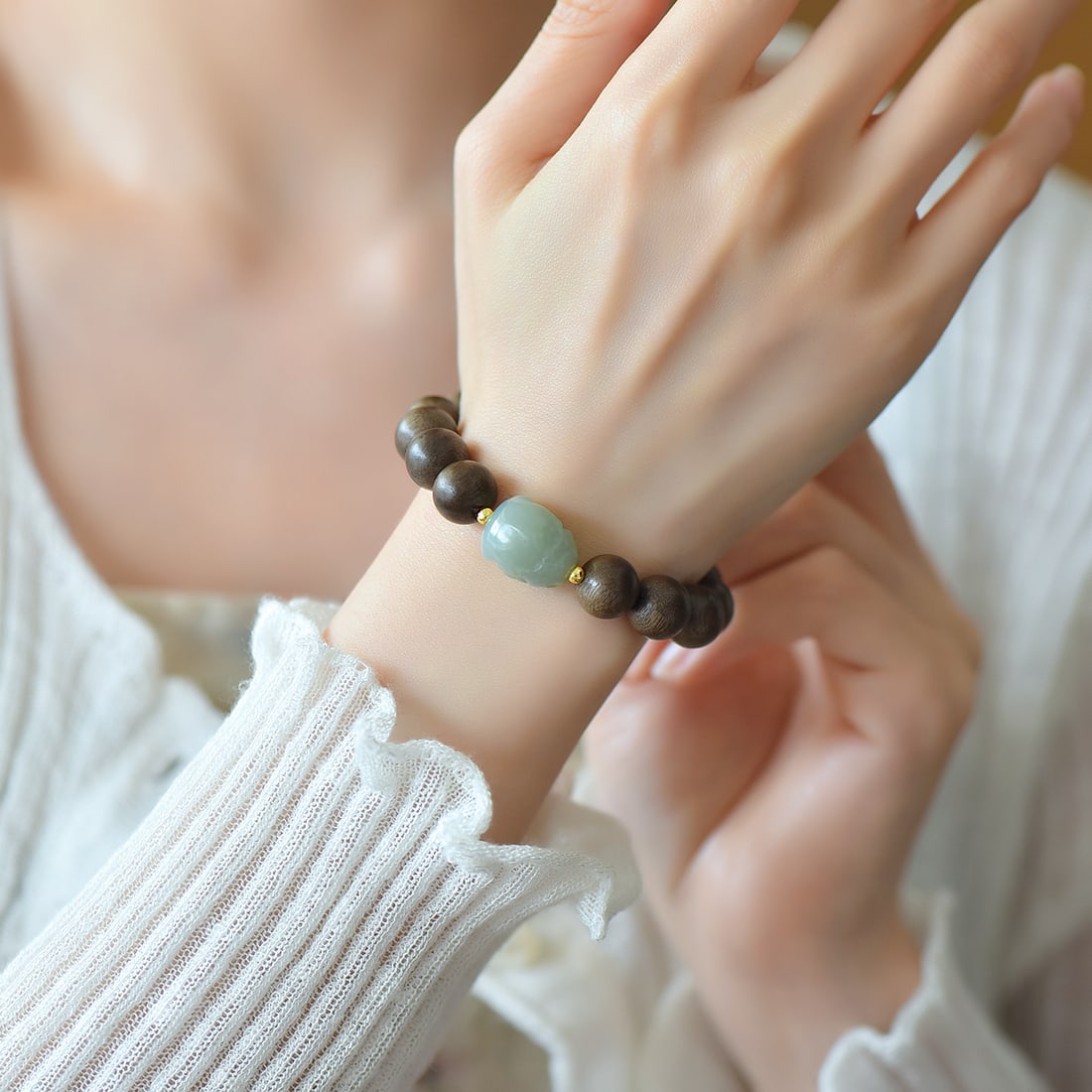 An Exquisite Greenish Jade Eaglewood Bracelets: An Exquisite Greenish Jade Eaglewood Bracelets,Size:17mmx13mm,11mmx12mm 青白玉沉香木手串