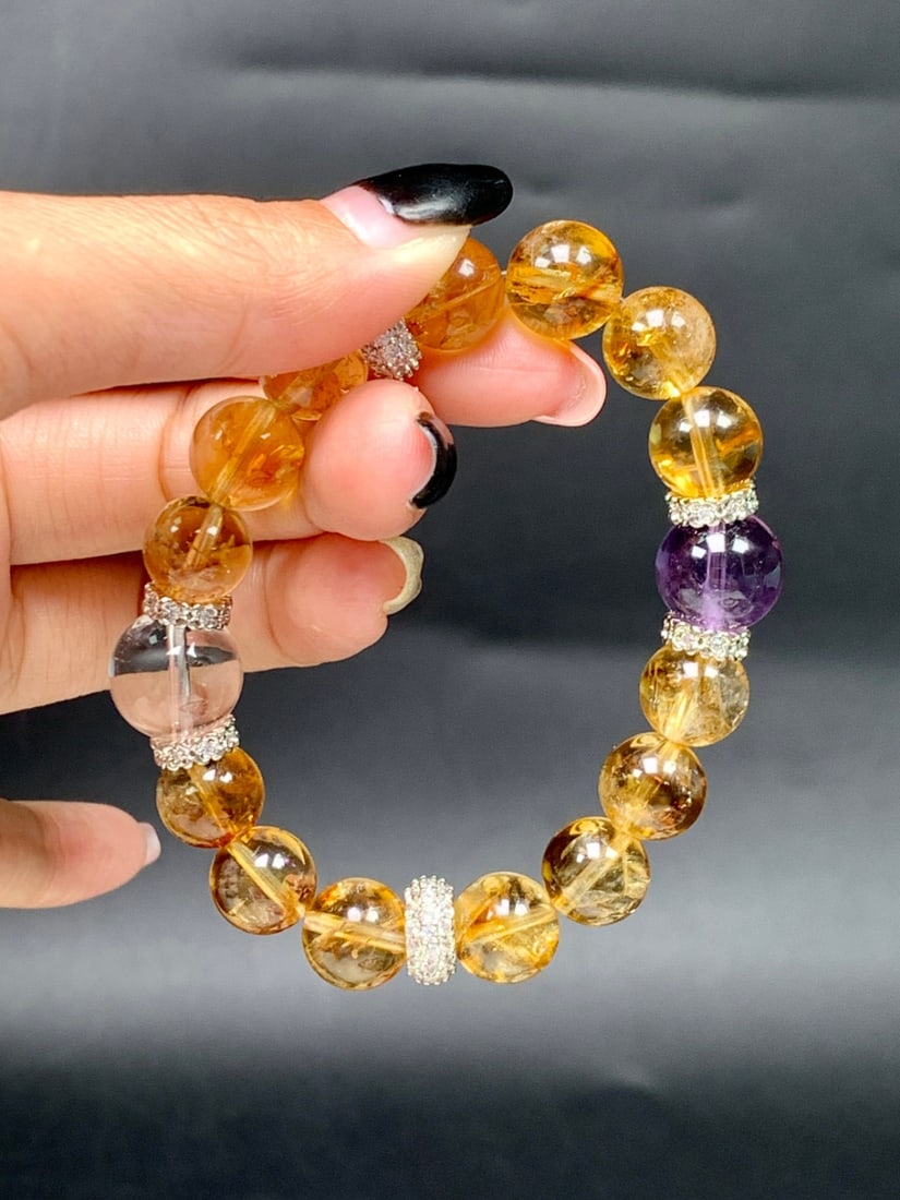 An Exquisite Crystal Bracelets - 2