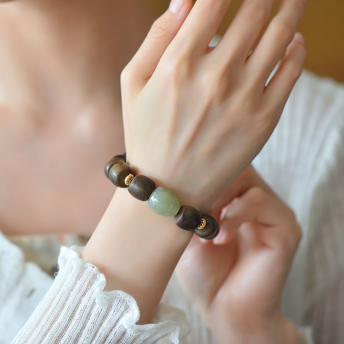An Exquisite Greenish Jade Eaglewood Bracelets: An Exquisite Greenish Jade Eaglewood Bracelets,Size:17mmx13mm,11mmx12mm 青白玉沉香木手串