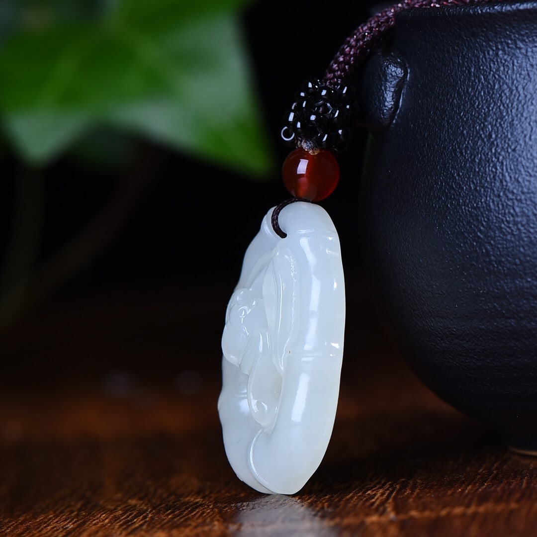 An Exquisite White Jade Bats Pattern Pendant - 3