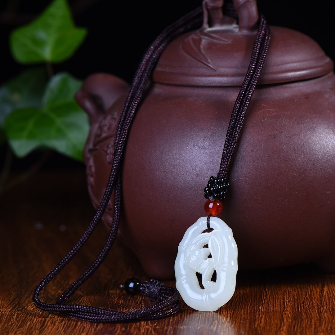 An Exquisite White Jade Bats Pattern Pendant - 4