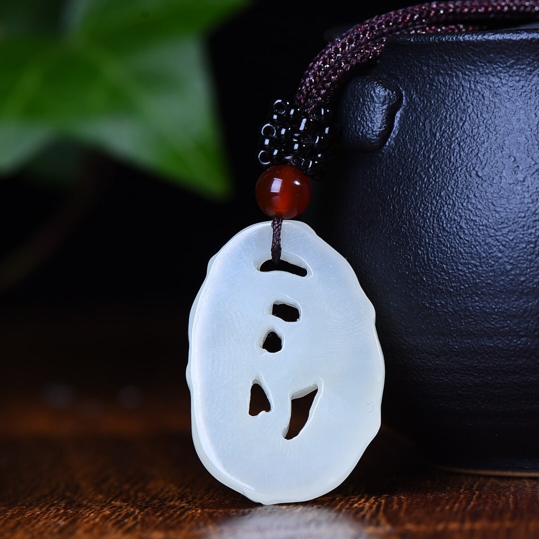 An Exquisite White Jade Bats Pattern Pendant - 5