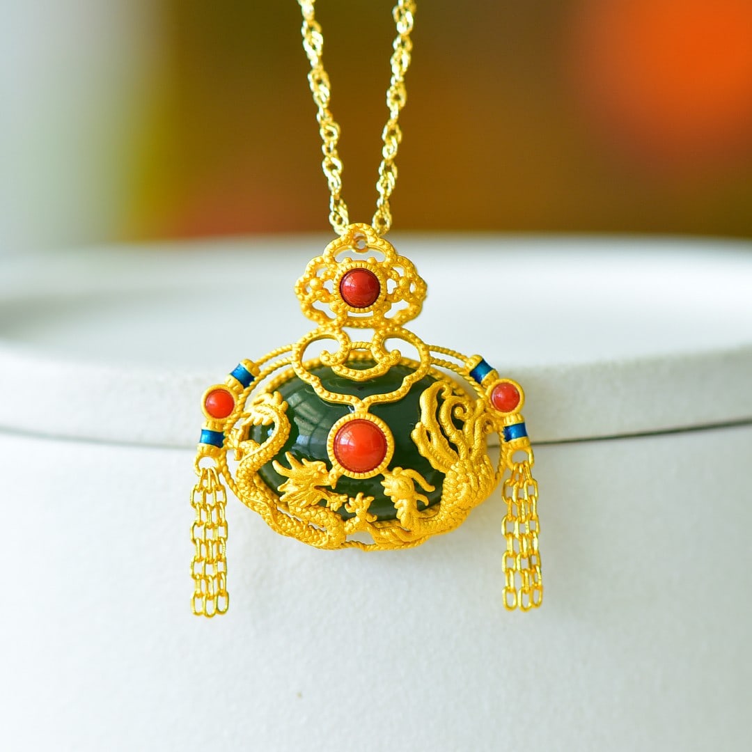 An Exquisite Sterling Silver-Gold Plated Inlaid White Jade Enamel Pendant,Inlaid Agate: An Exquisite Sterling Silver-Gold Plated Inlaid White Jade Enamel Pendant,Inlaid Agate 