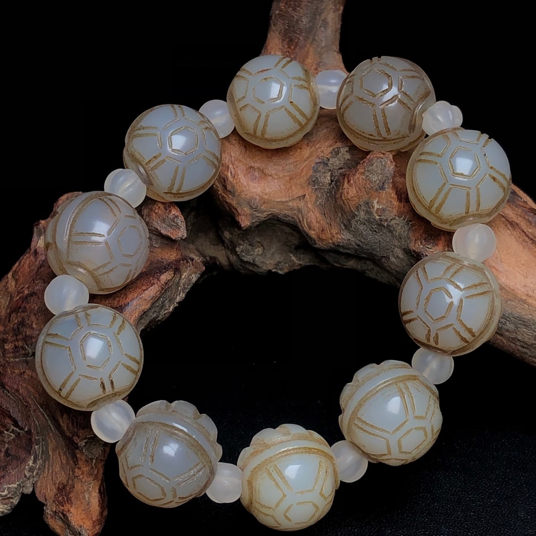 An Exquisite Agate Bracelets - 5