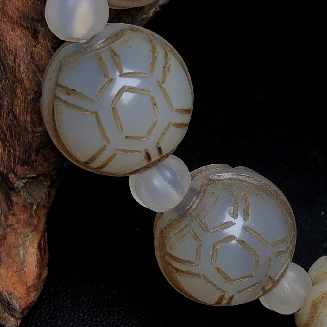 An Exquisite Agate Bracelets - 7