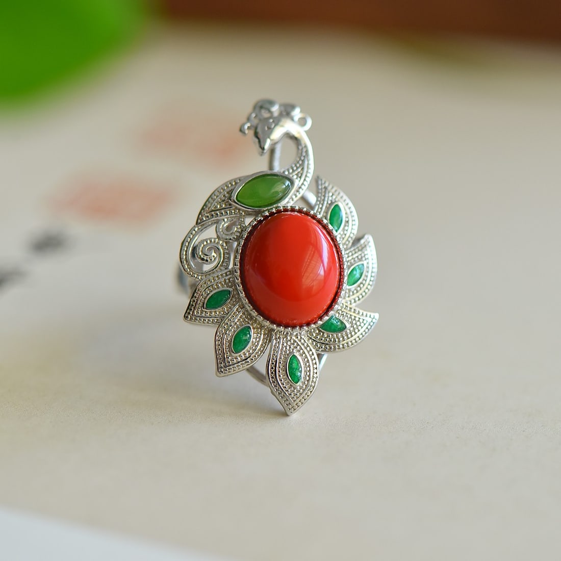 An Exquisite Sterling Silver Inlaid Cinnabar Ring: An Exquisite Sterling Silver Inlaid Cinnabar Ring,Size:10mmx12mm 寓意:平安顺遂,吉祥如意 