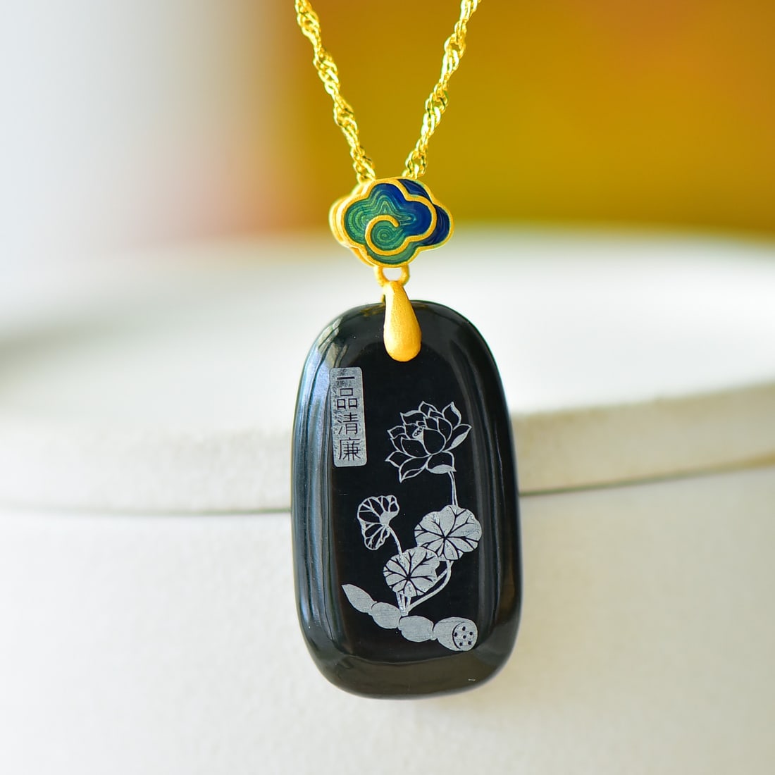 An Exquisite Sterling Silver-Gold Plated Inlaid Black Jade Pendant (1 of 5)