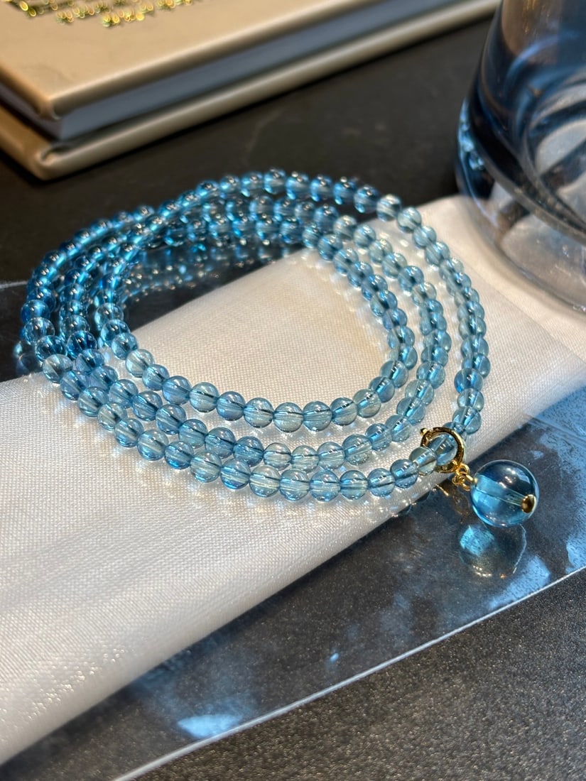 An Exquisite Aquamarine Bracelets: An Exquisite Aquamarine Bracelets,Size:4.3mm,Weight:15.3g 海蓝宝手串