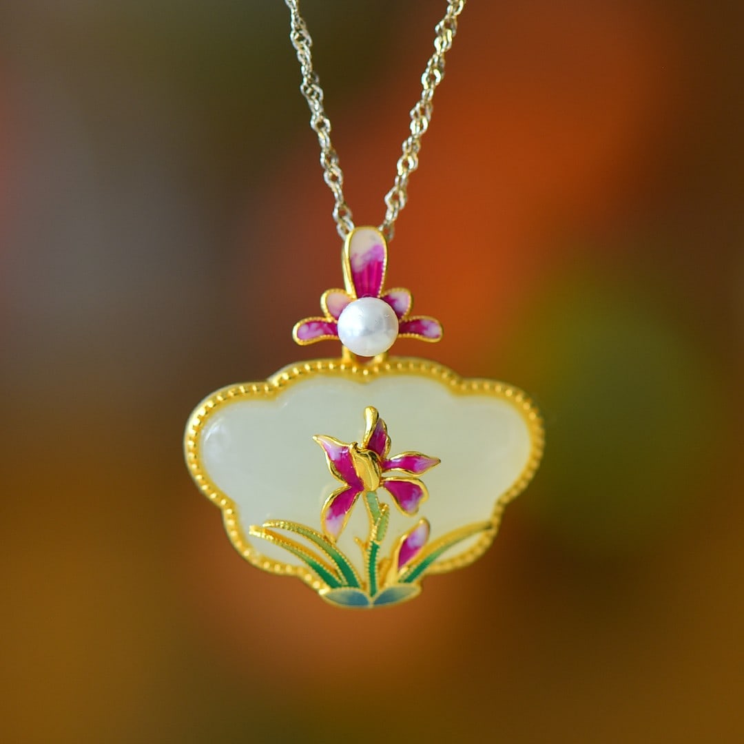 An Exquisite Sterling Silver-Gold Plated Inlaid White Jade Pendant (1 of 5)