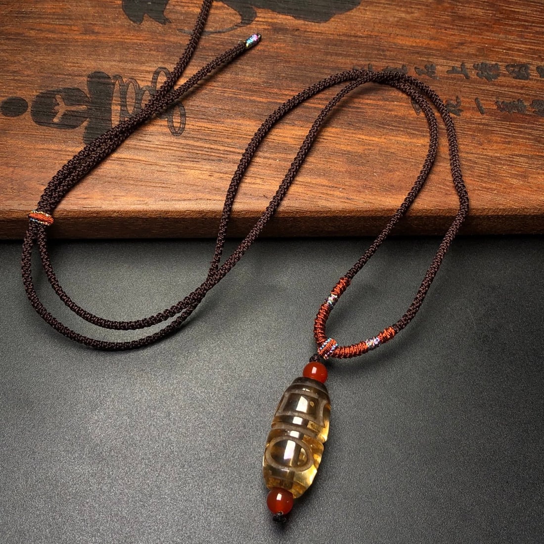 An Exquisite Crystal Necklace (1 of 9)