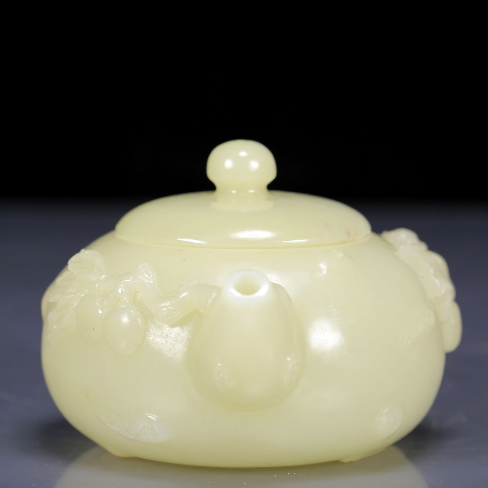 An Exquisite White Jade Flower Pattern Teapot - 6