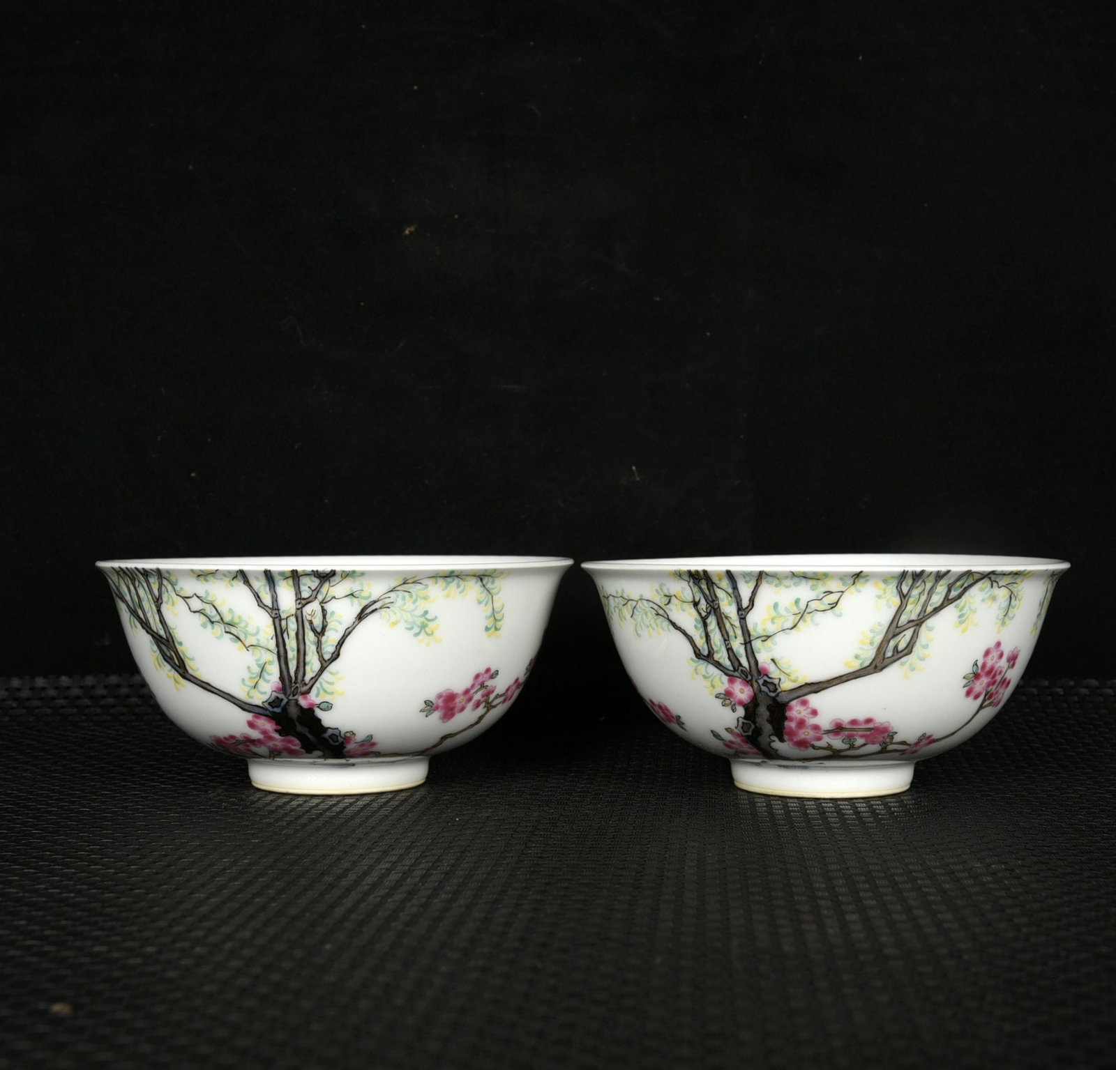 A Pair of Exquisite Enamel Flower and Bird Pattern Bowls,with Poem: A Pair of Exquisite Enamel Flower and Bird Pattern Bowls,with Poem,Qing Dynasty,China,Qianlong Four-Character Mark,Size:2.4inx5in 一对珐琅彩花鸟纹ఏ