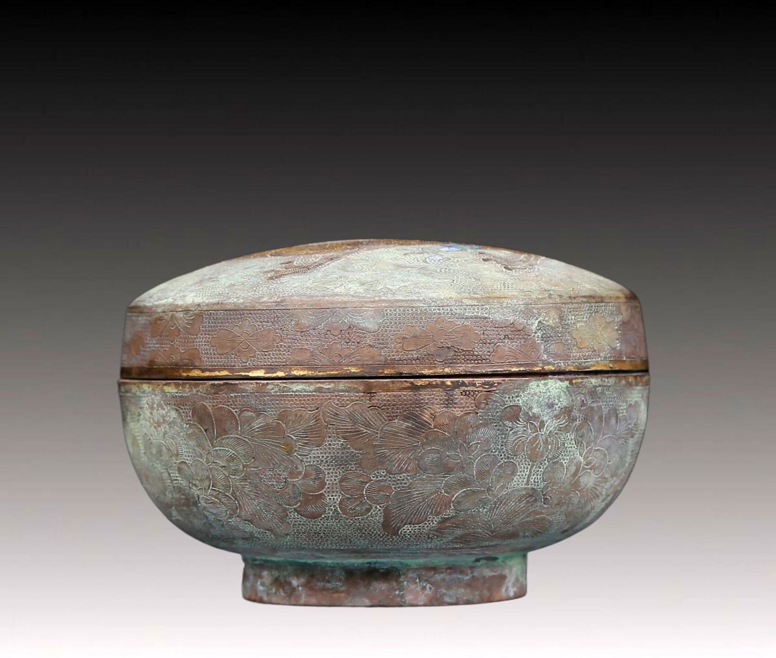 An Exquisite Silver Dragon Pattern Box - 2