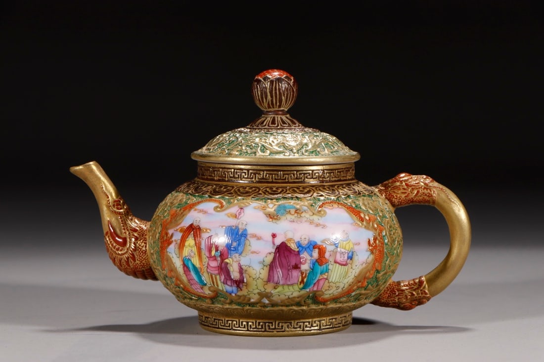An Exquisite Famille-Rose Painted Gold Character and Story Pattern Pot: An Exquisite Famille-Rose Painted Gold Character and Story Pattern Pot,Qing Dynasty,China,Qianlong Six-character Mark,Size:4.3inx6.9in 粉彩描金人物故事&