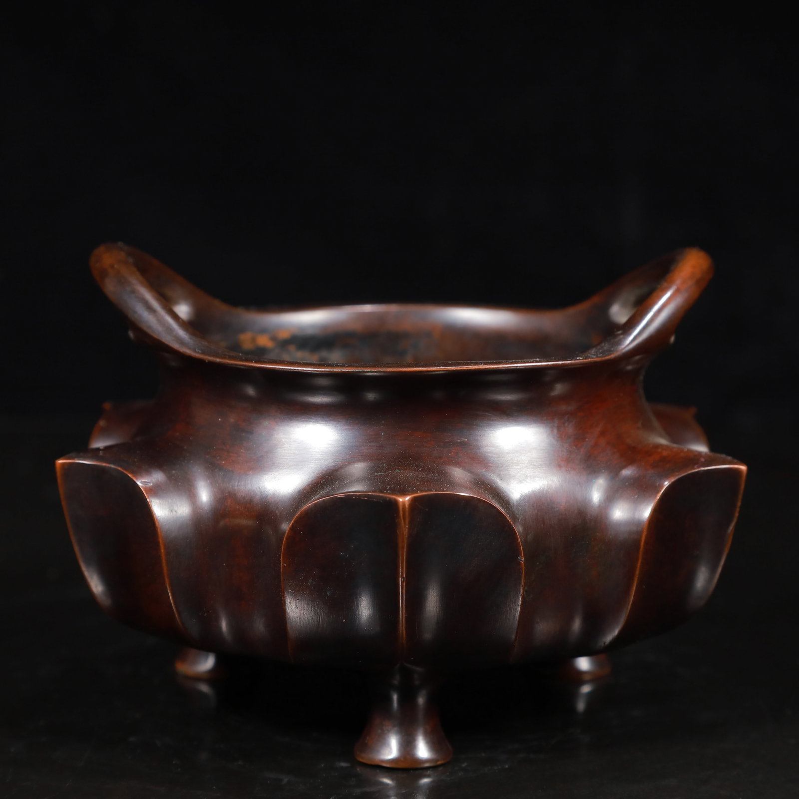 A Rare Bronze Double-Ears and Tripod Censer (1 of 8)