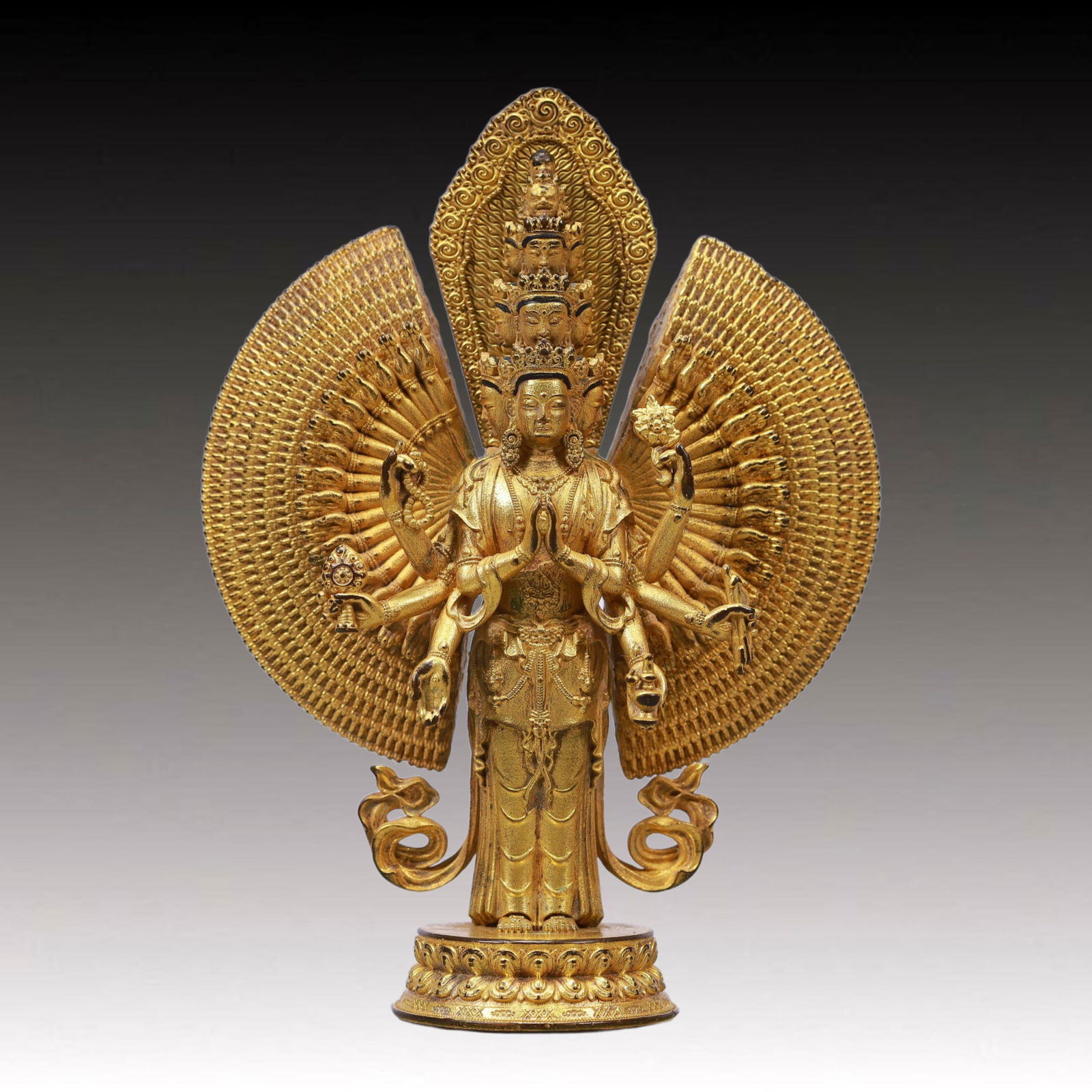 A Solemn Gilt Bronze Statue of Thousand-hand Guanyin (1 of 5)