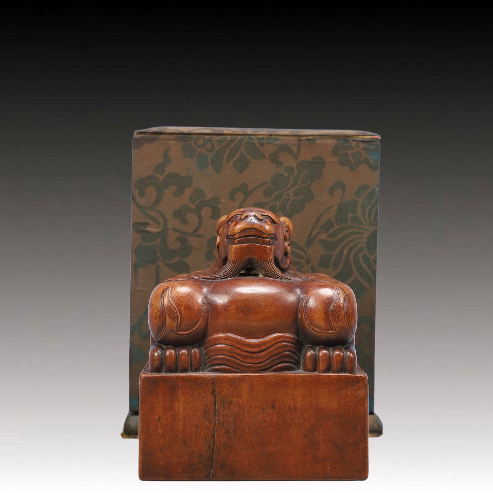 An Exquisite Boxwood Auspicious Beast Pattern Seal (1 of 10)