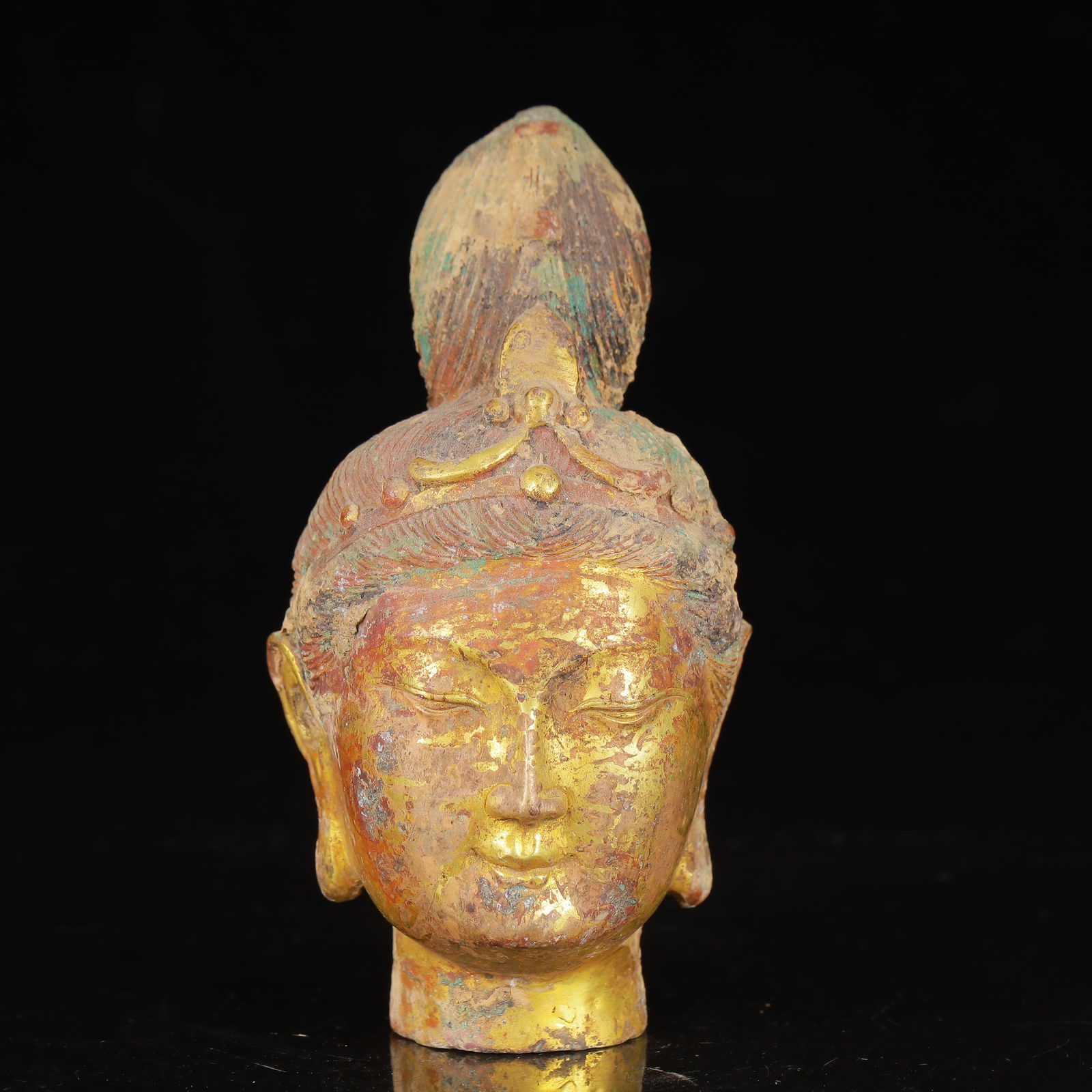 An Exquisite Gilt Bronze Statue of Avalokitesvara Head (1 of 7)