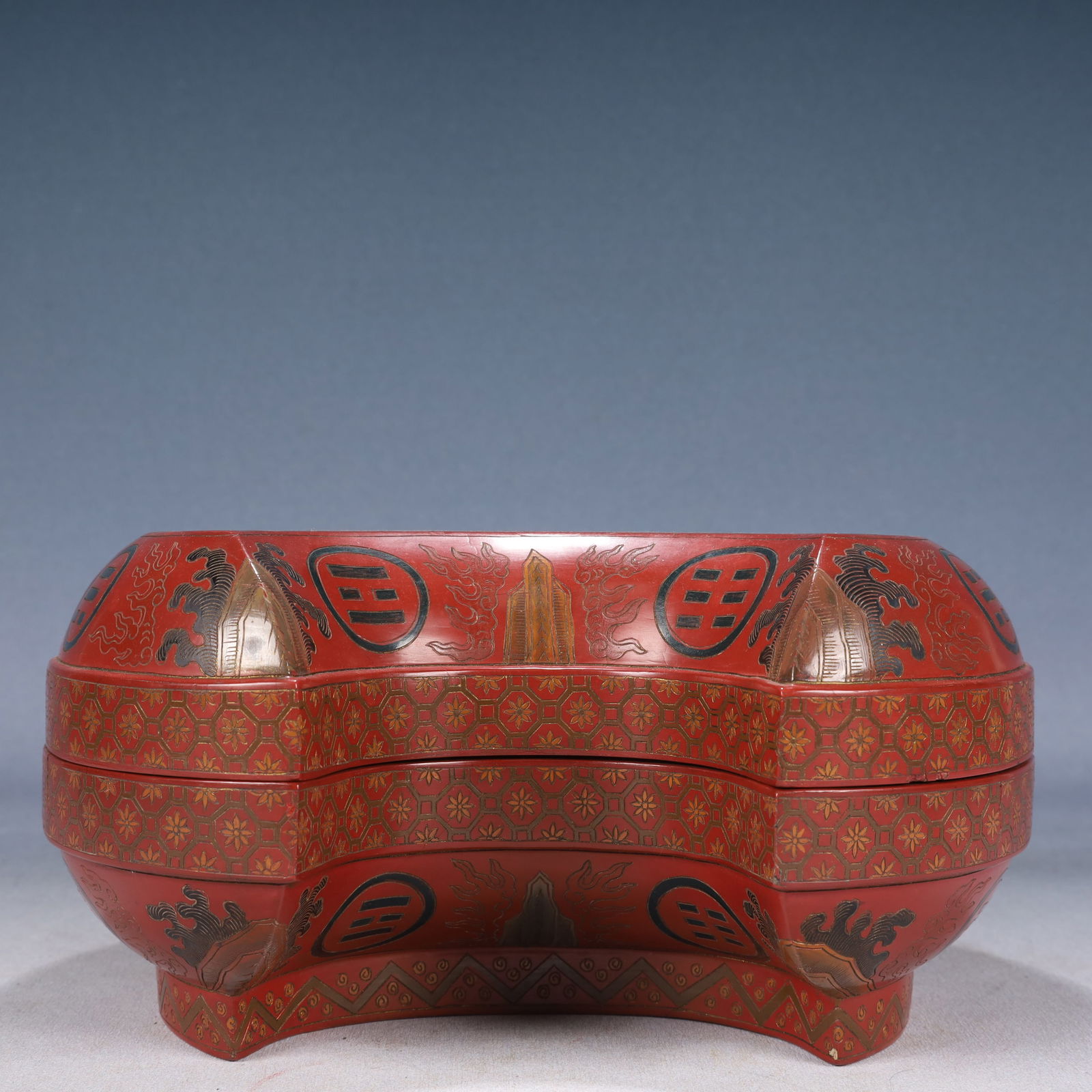 An Exquisite Carved Red Lacquer Painted Color Auspicious Cloud,Dragon and Phoenix Pattern Cover Box (1 of 13)