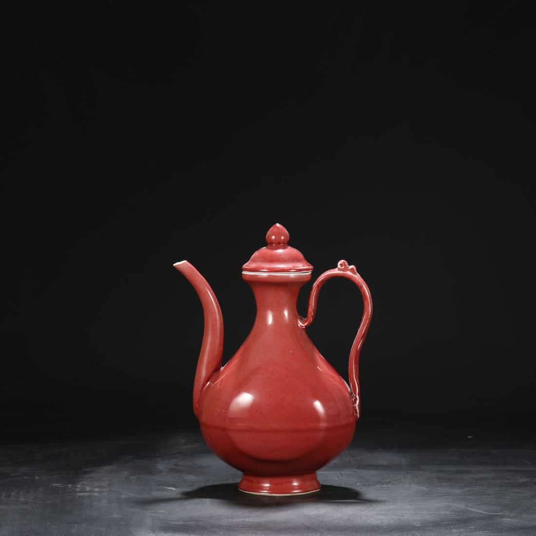 An Exquisite Ruby red-Glazed Ewer - 2
