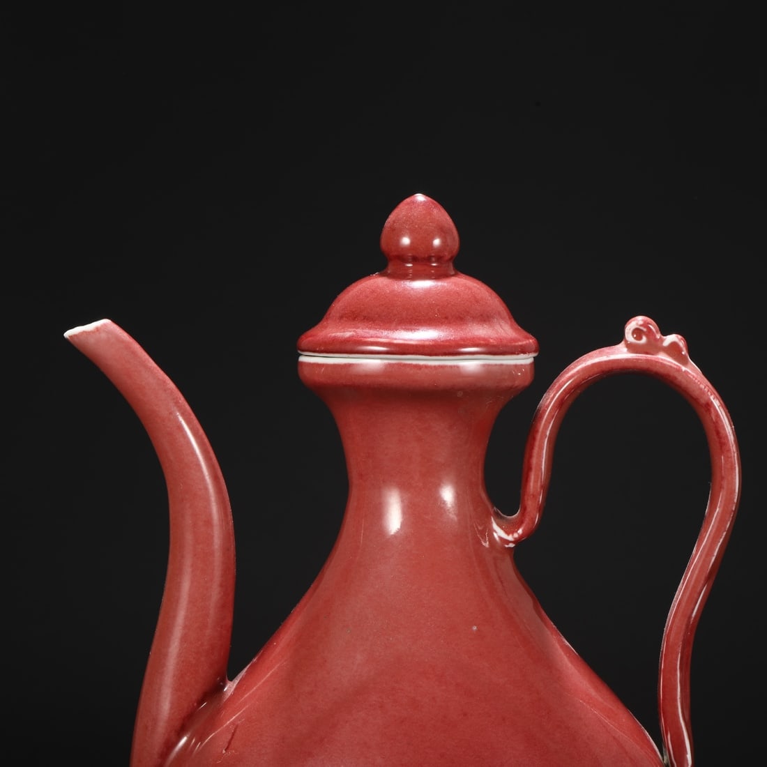 An Exquisite Ruby red-Glazed Ewer - 3