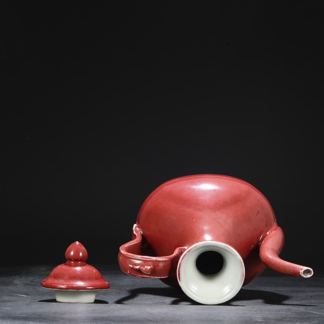 An Exquisite Ruby red-Glazed Ewer - 5