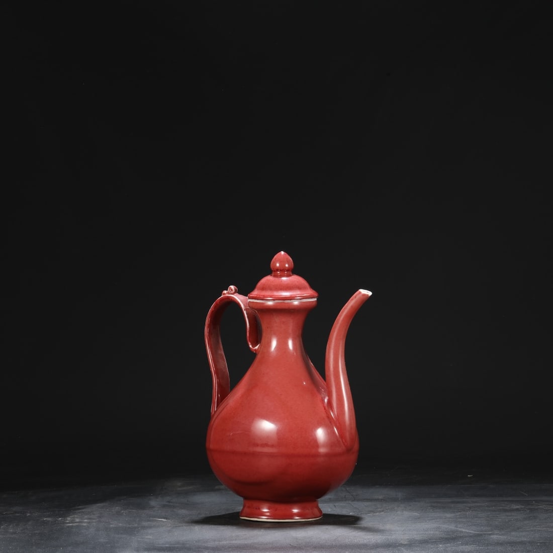 An Exquisite Ruby red-Glazed Ewer - 7