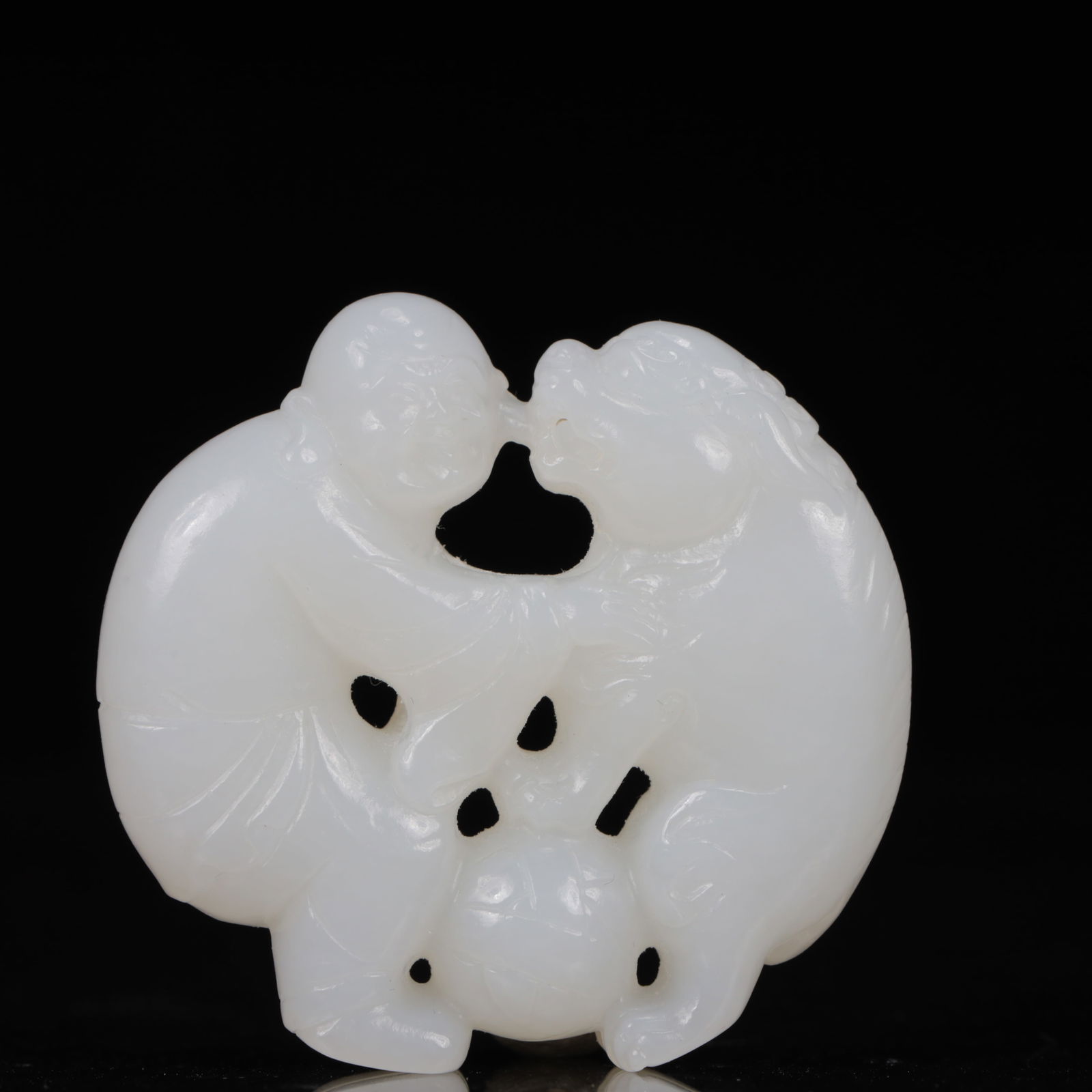 An Exquisite White Jade Figure Pendant: An Exquisite White Jade Figure Pendant,Qing Dynasty, China,Size:2inx0.4inx1.8in,Weight:49g 白玉人物挂件,中国清代
