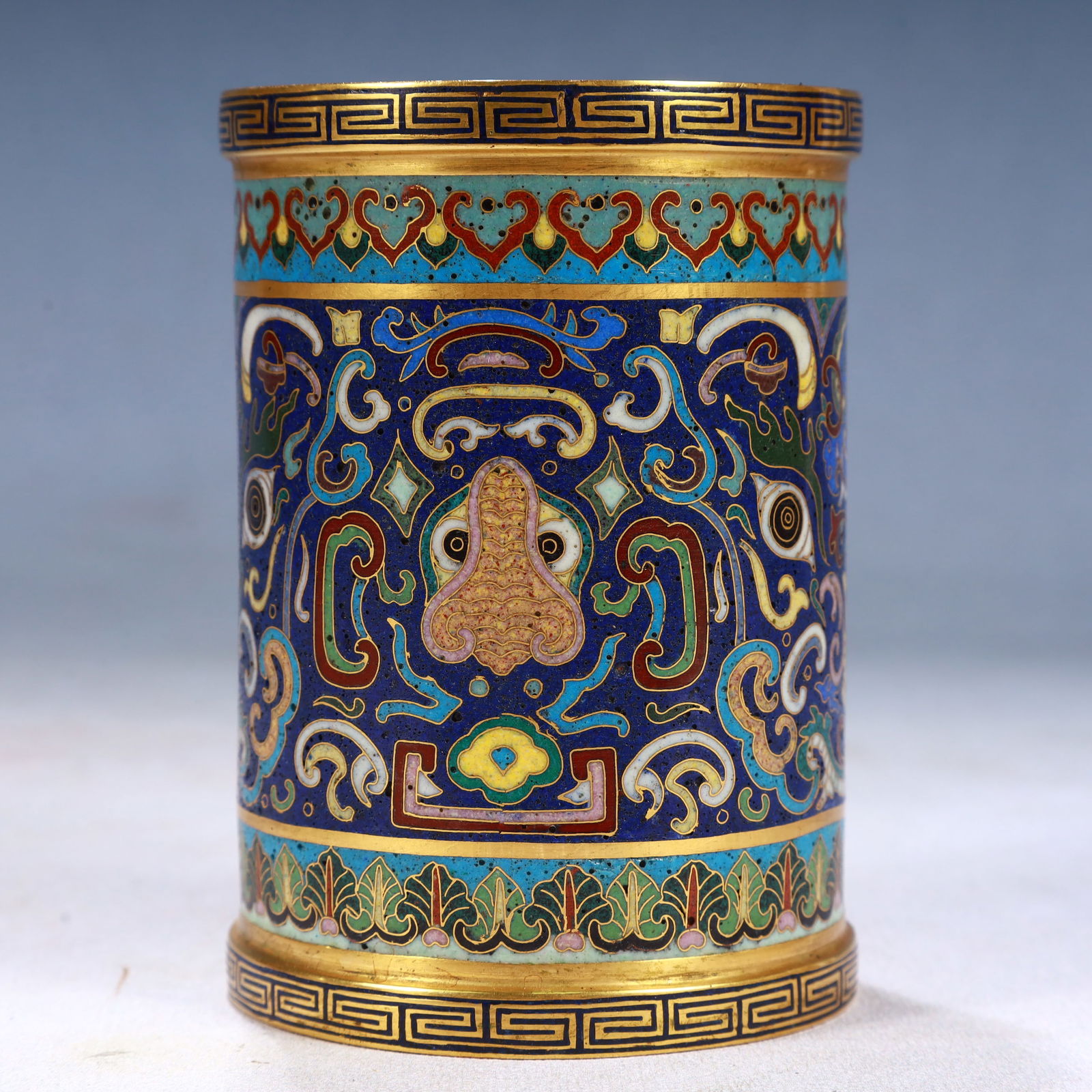 An Exquisite Cloisonne Beast-Face Pattern Brush Pot - 4