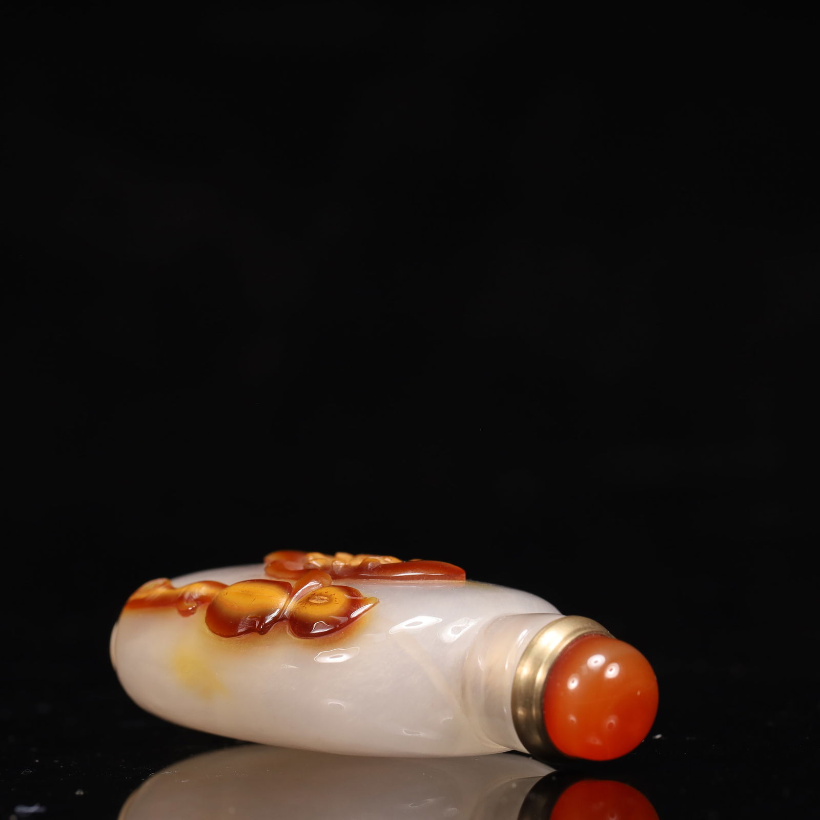 An Exquisite Agate Monkey and Peach Pattern Snuff Bottle - 6