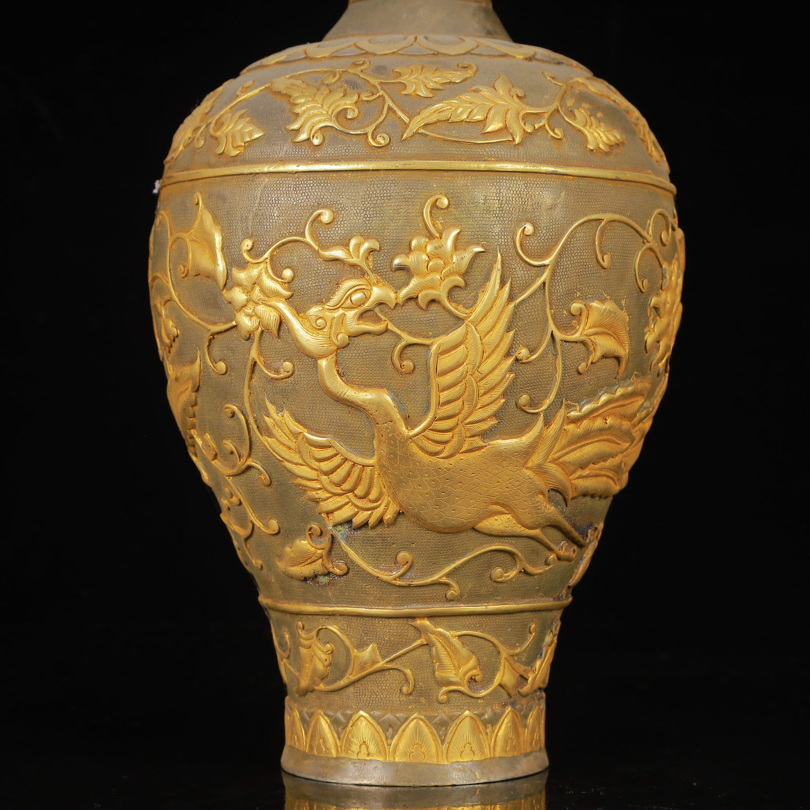 An Exquisite Gilt Silver Phoenix Pattern Vase - 3