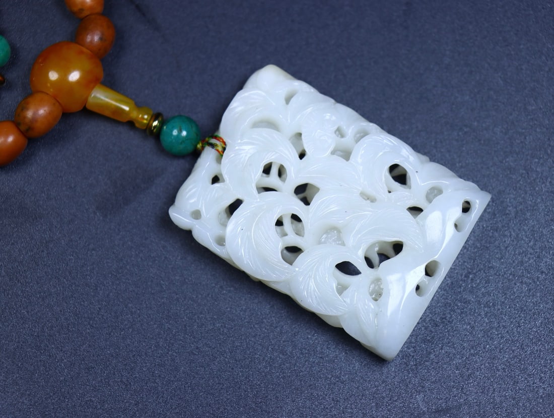 An Exquisite White Jade Crane Pattern Pendant - 7