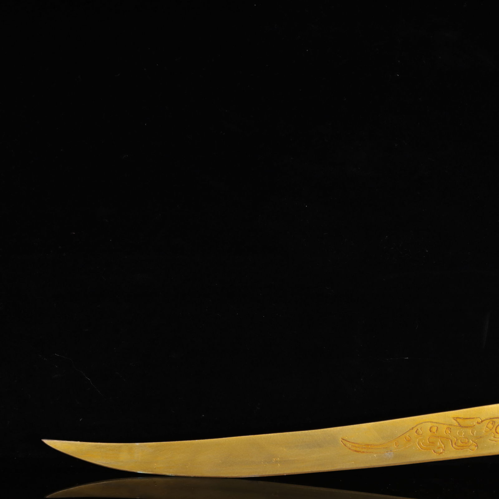 A Rare Gilt Bronze Dragon Pattern Sword - 6