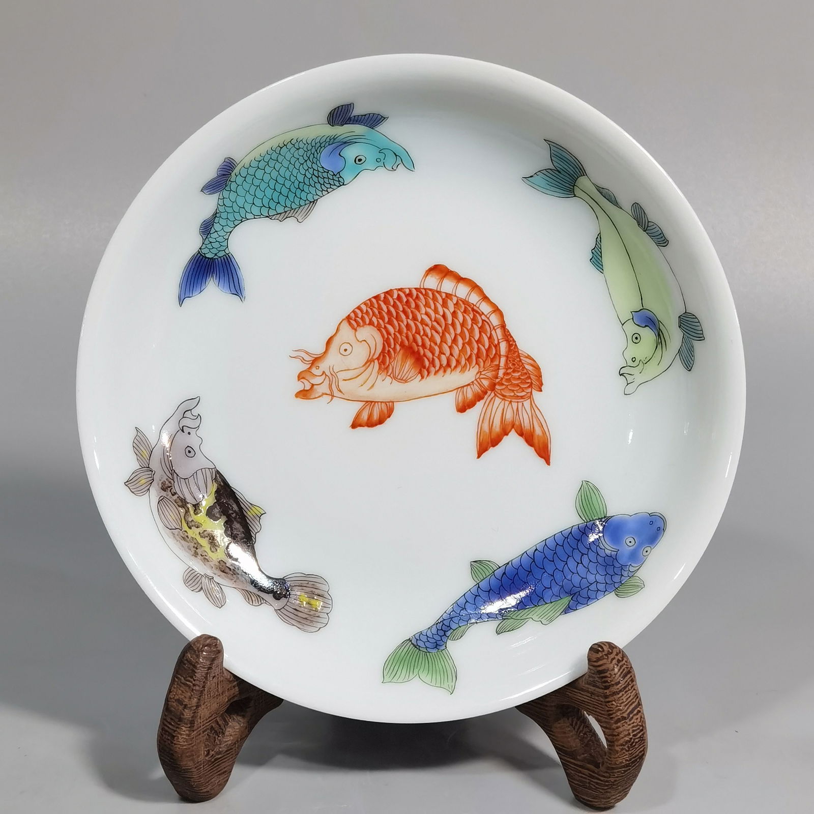 An Exquisite Famille-Rose Fish Pattern Plate (1 of 6)