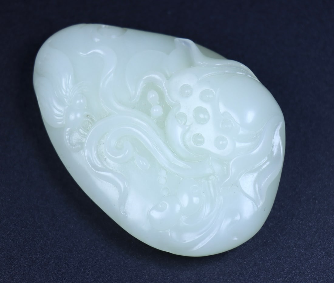 An Exquisite White Jade Flower Pattern Pendant - 6