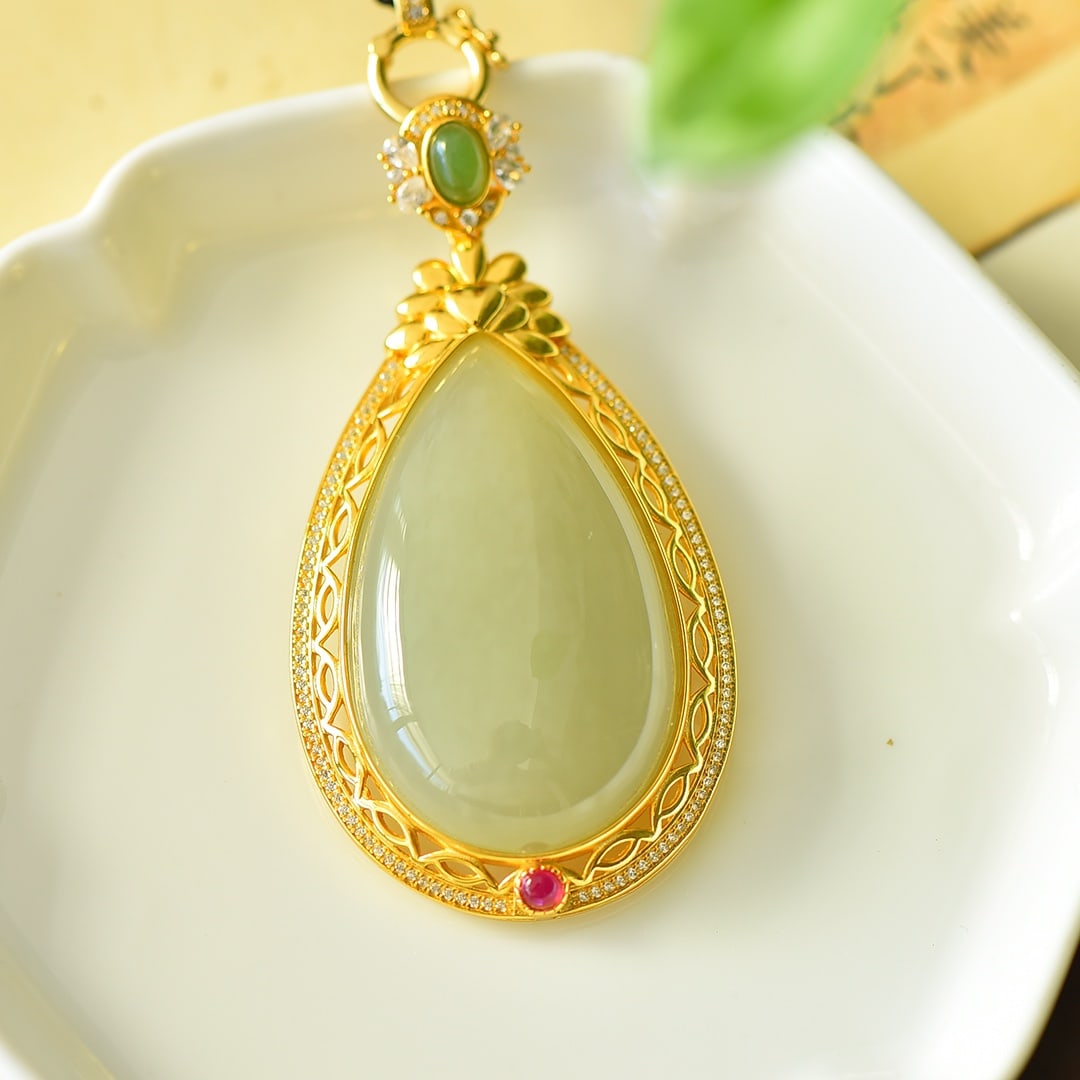 An Exquisite Sterling Silver-Gold Plated Inlaid Greenish Jade Necklace,Inlaid Diamond (1 of 5)