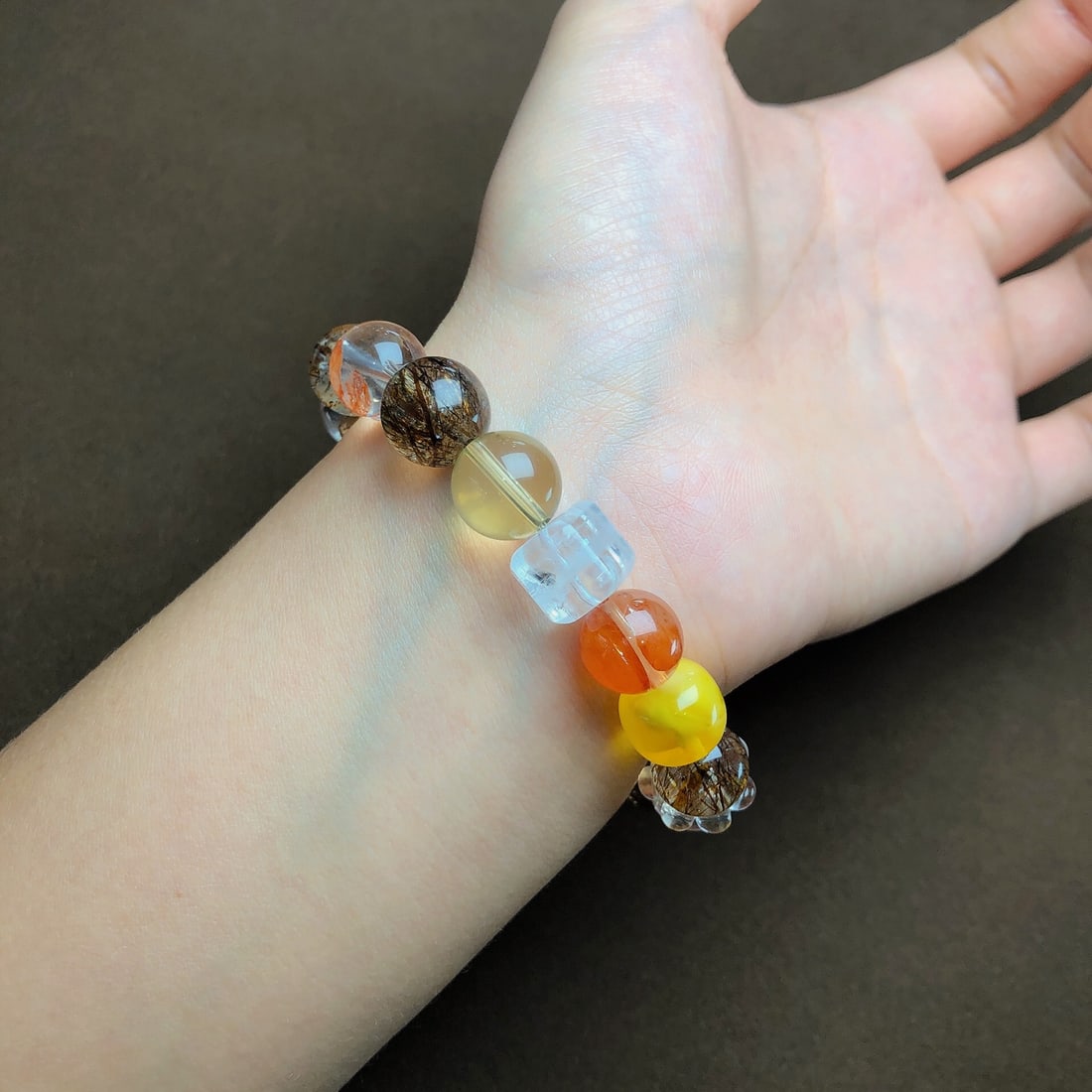 An Exquisite Crystal Bracelets - 5