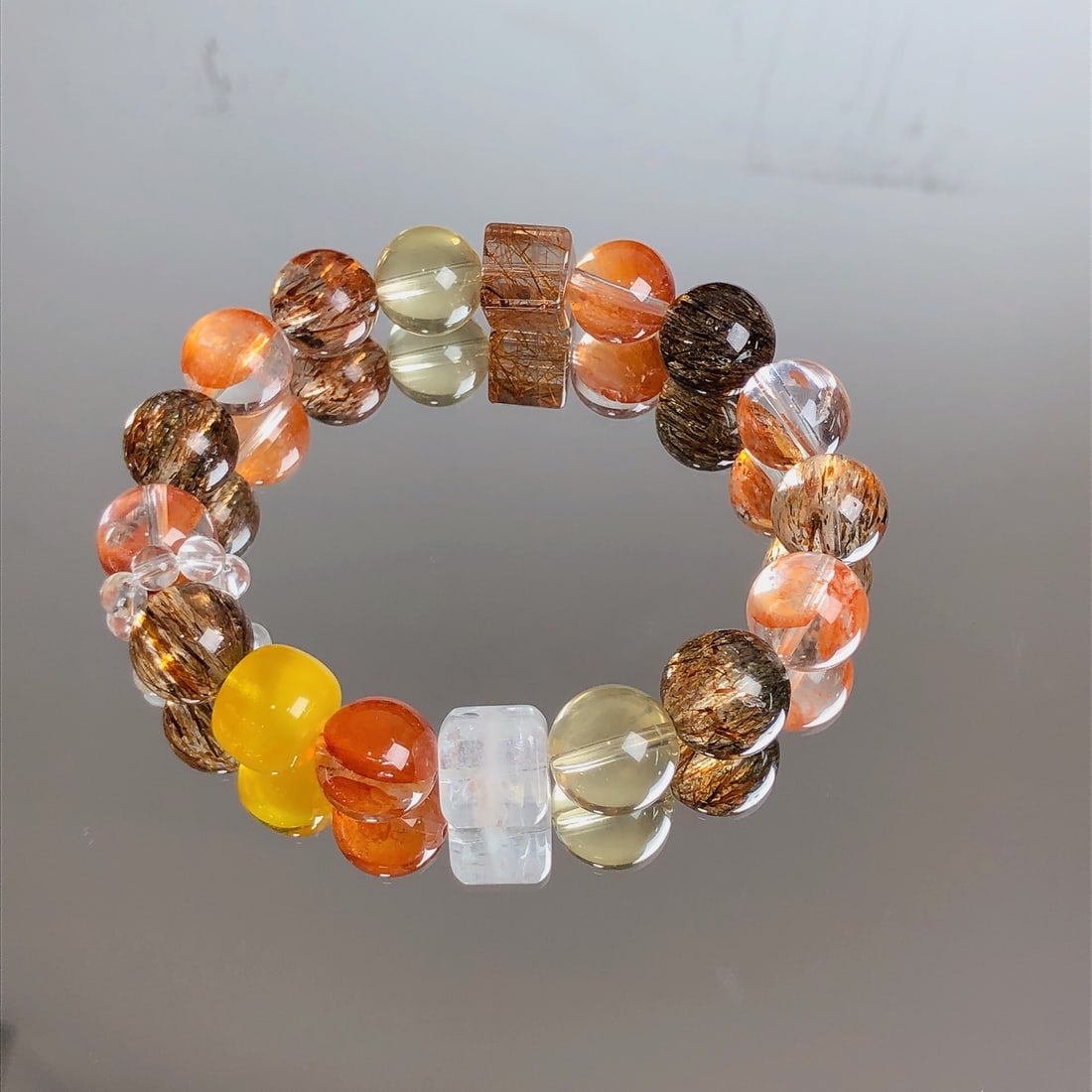 An Exquisite Crystal Bracelets - 9