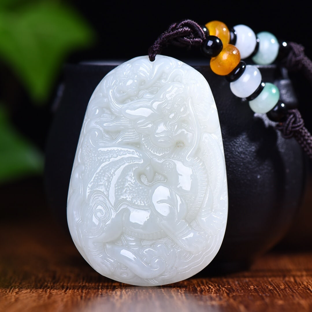 An Exquisite White Jade Dragon Pattern Pendant (1 of 5)