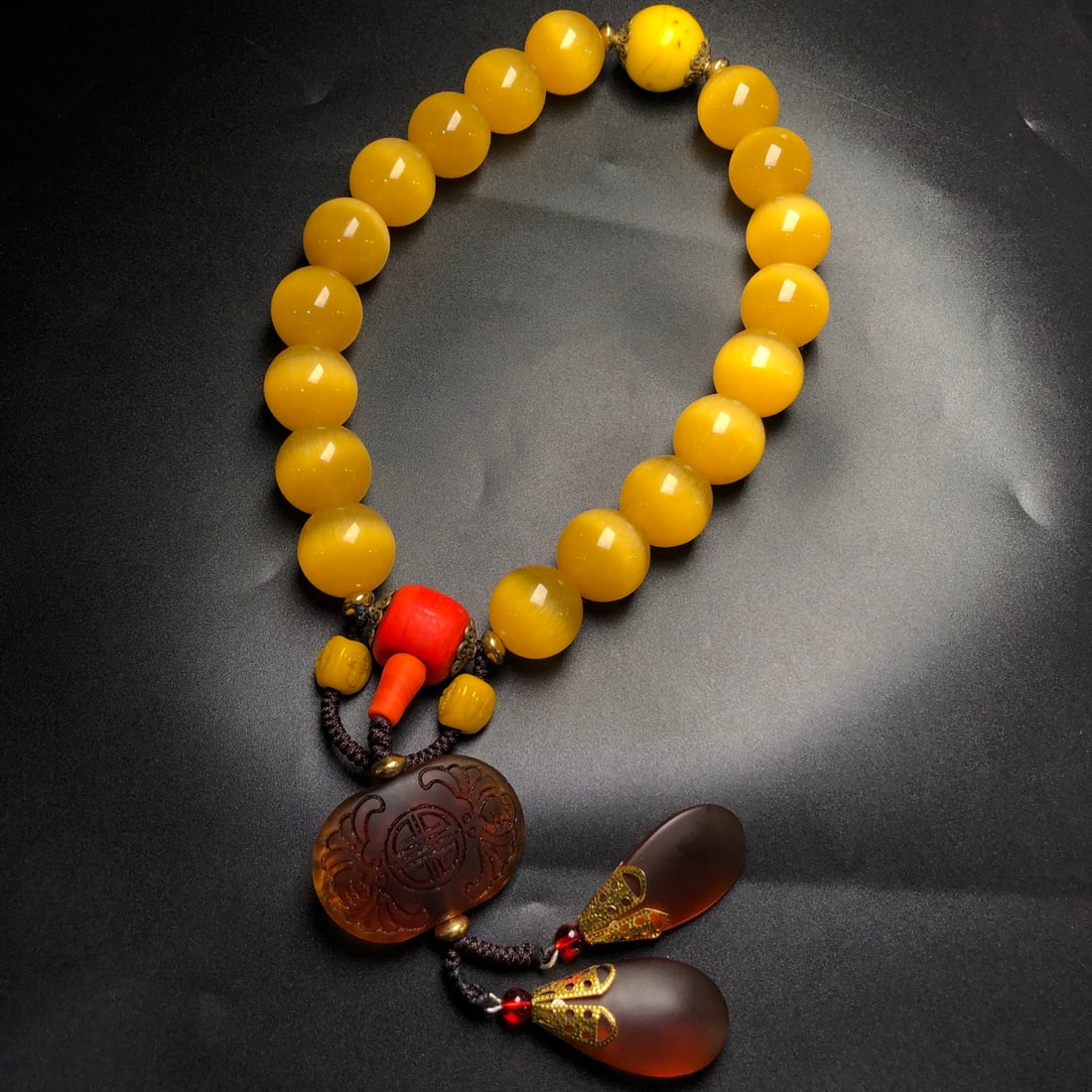 A Precious Glass Cat's Eye Bracelets - 6