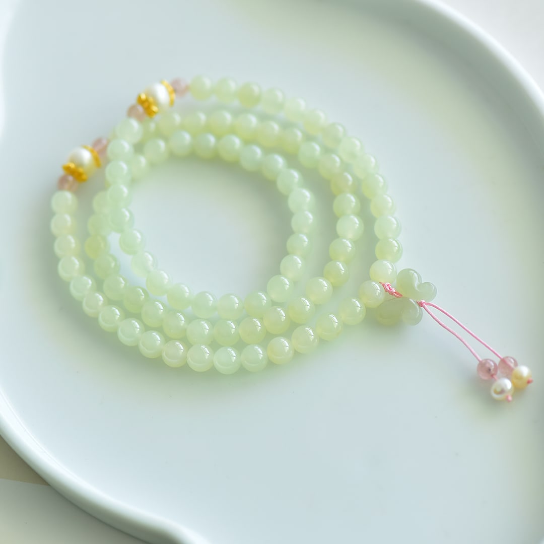 An Exquisite White Jade Bracelets - 2